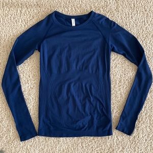 Athleta momentum top